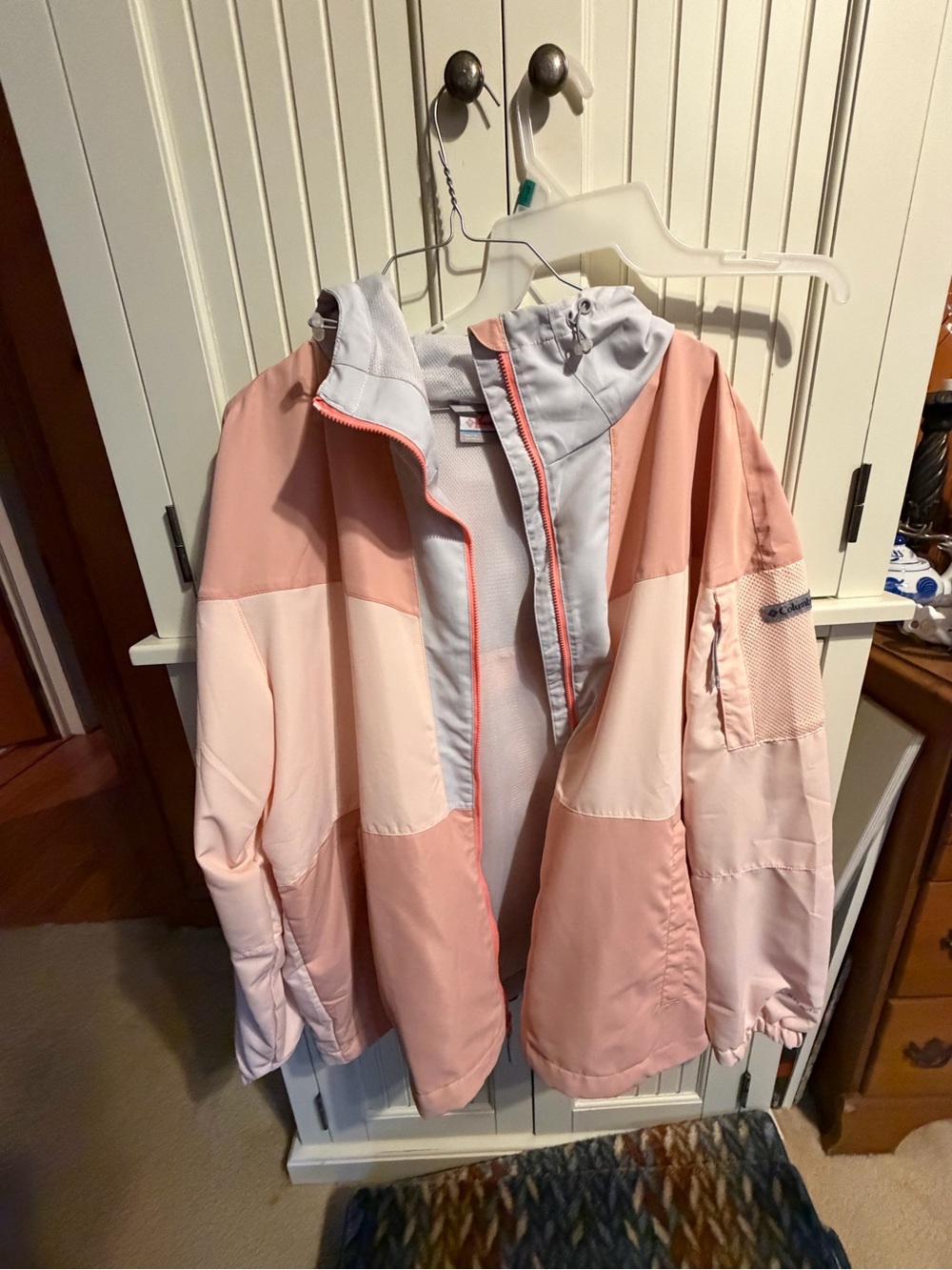 Columbia Women's Pink & Light Pink Colorblock Hooded Jacket